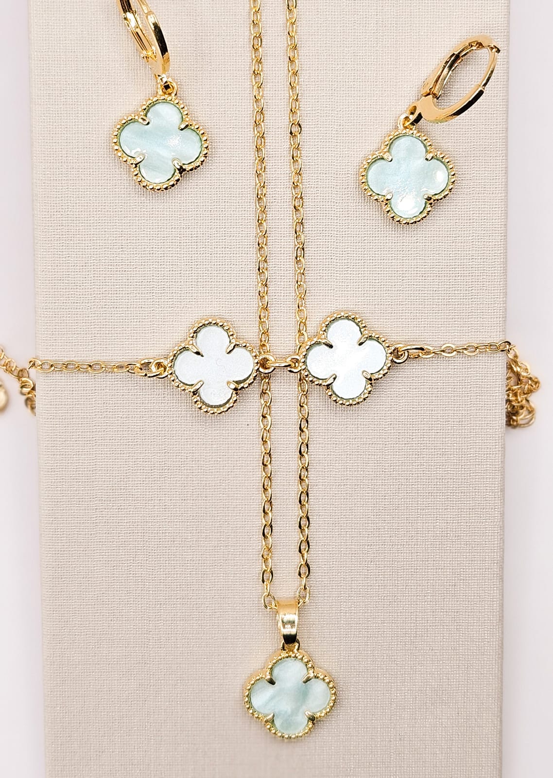 Conjunto Ouro Floral