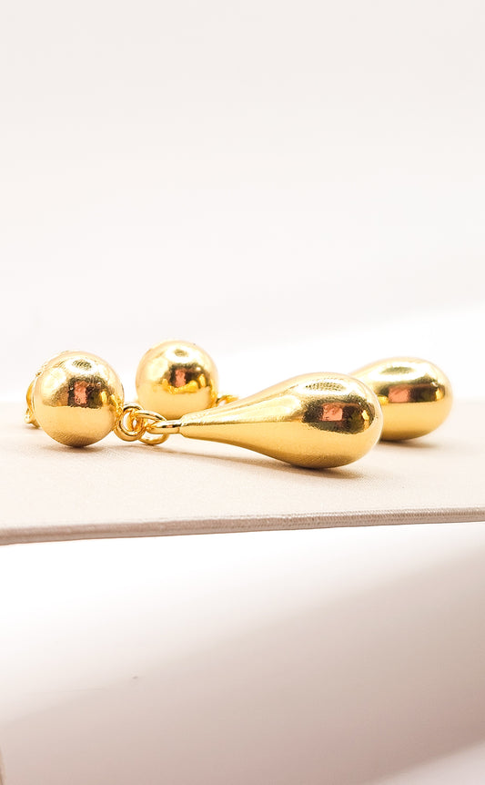 Brinco ABS Gota de Ouro Com Balanço