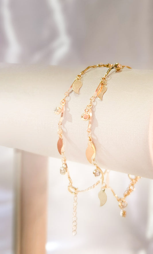 Pulseira Folhas Reluzentes Douradas
